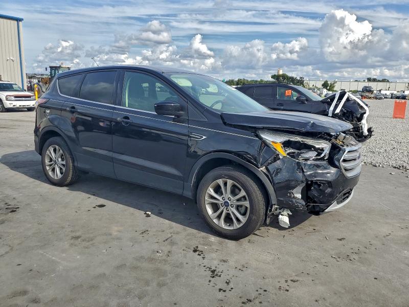 2017 FORD ESCAPE SE #3304451588