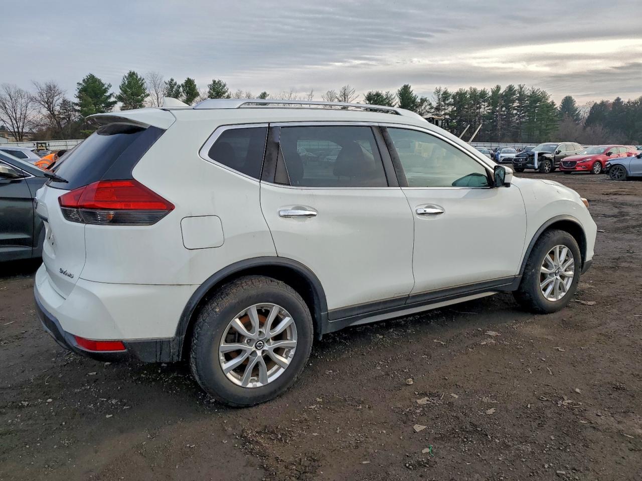 Lot #3296290491 2017 NISSAN ROGUE S
