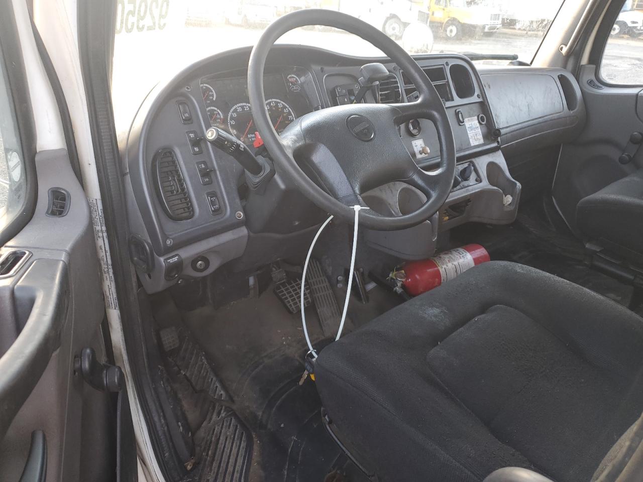 Lot #3291492918 2015 FREIGHTLINER M2