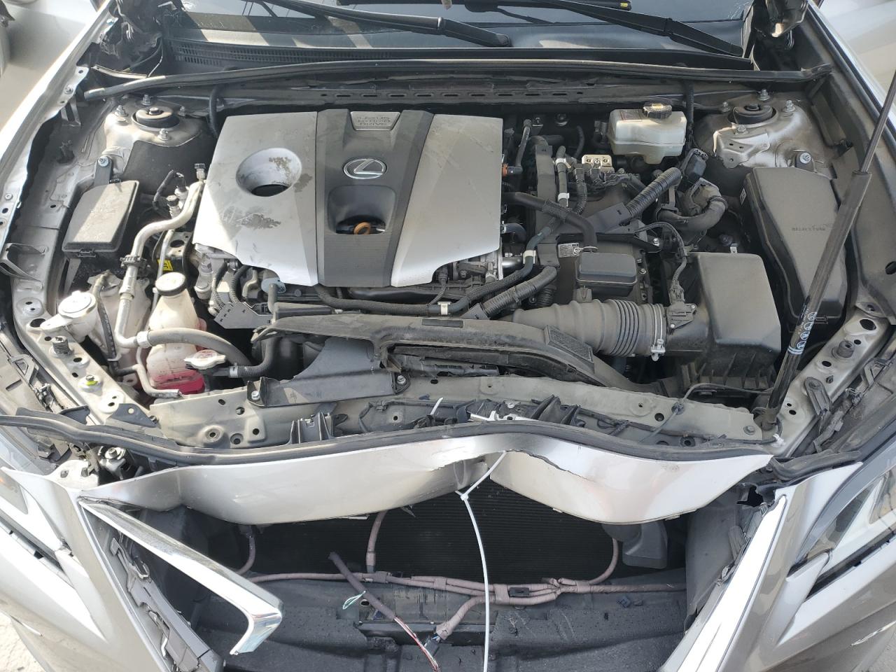 LEXUS ES 300H ULTRA LUXURY