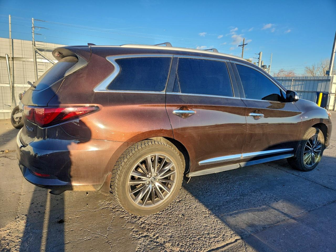 INFINITI QX60 LUXE