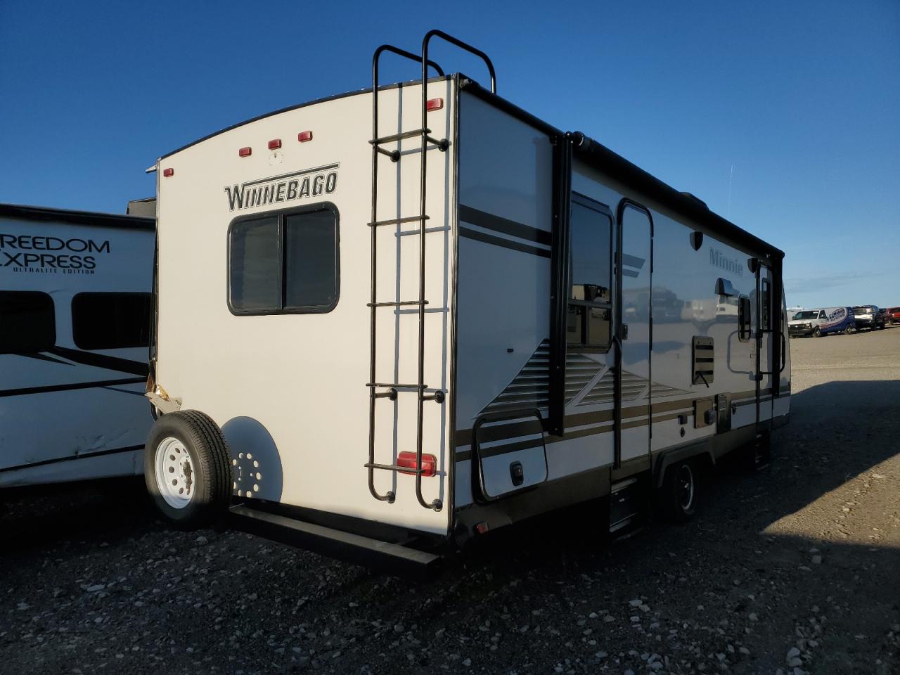 Lot #3292420612 2020 WINNEBAGO MINNIE