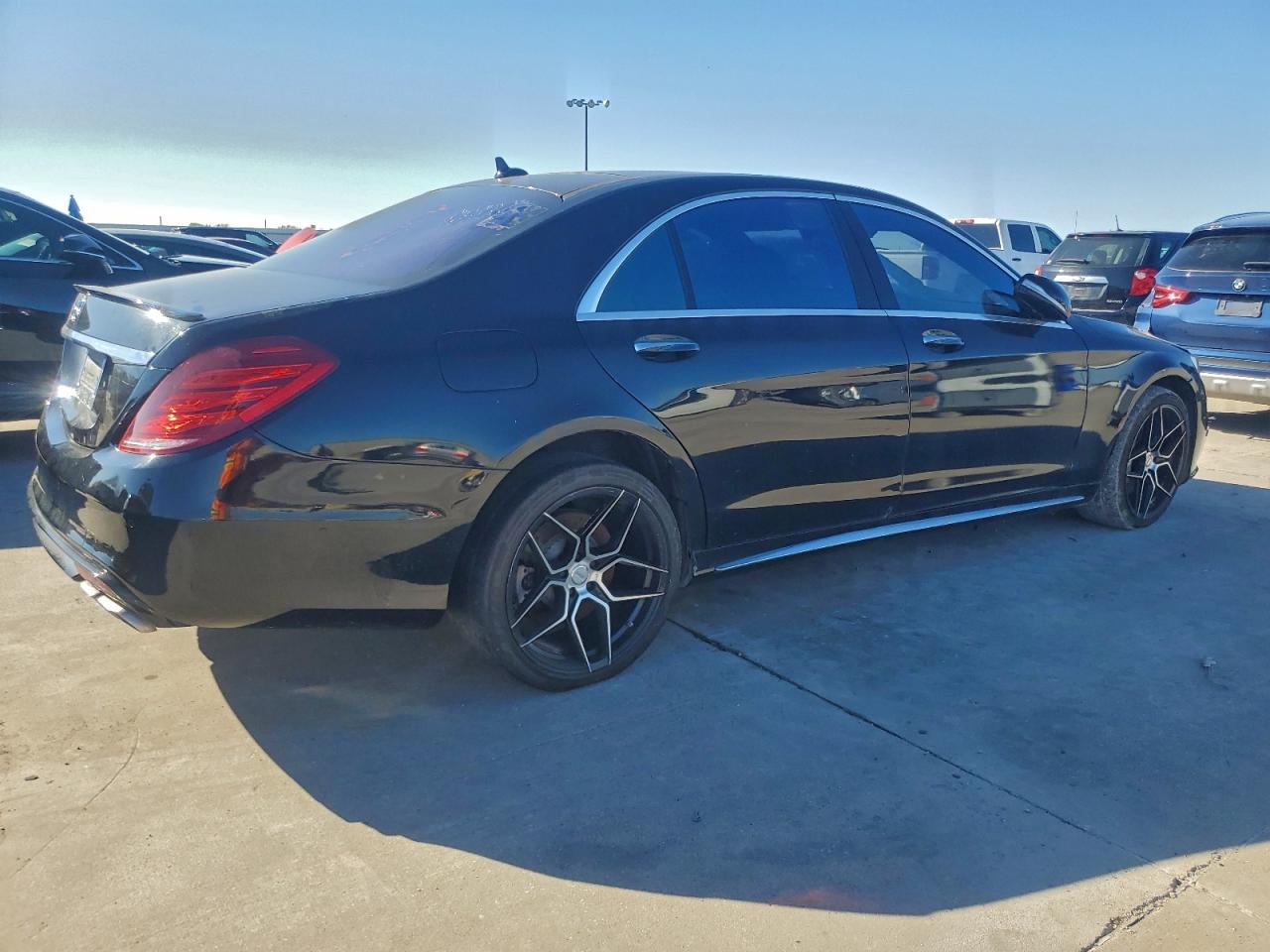 MERCEDES-BENZ S-CLASS 550