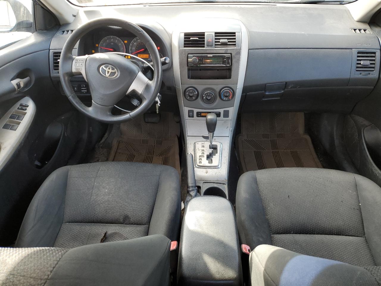 TOYOTA COROLLA BASE