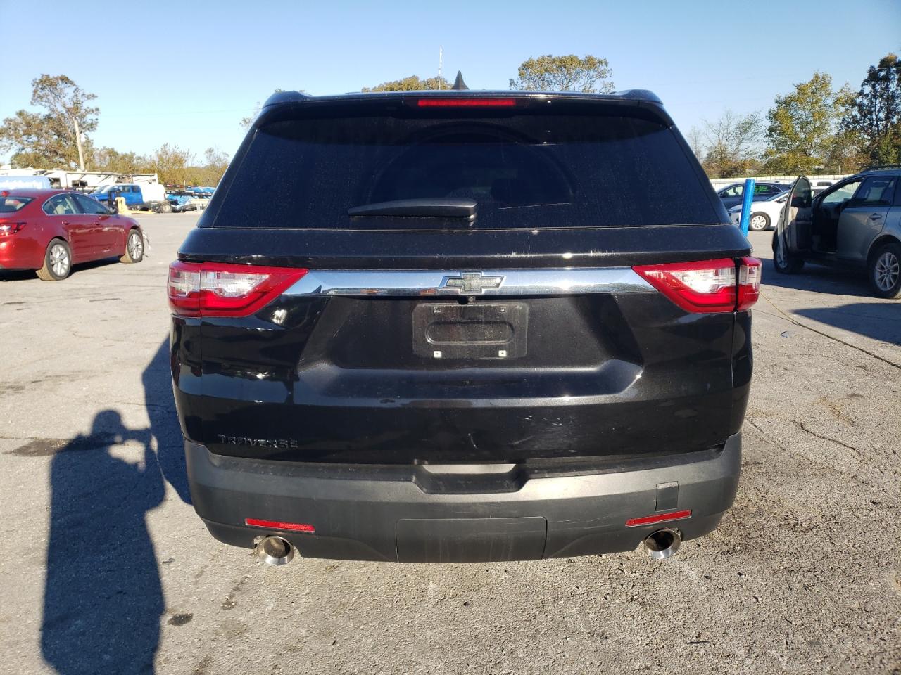CHEVROLET TRAVERSE LS