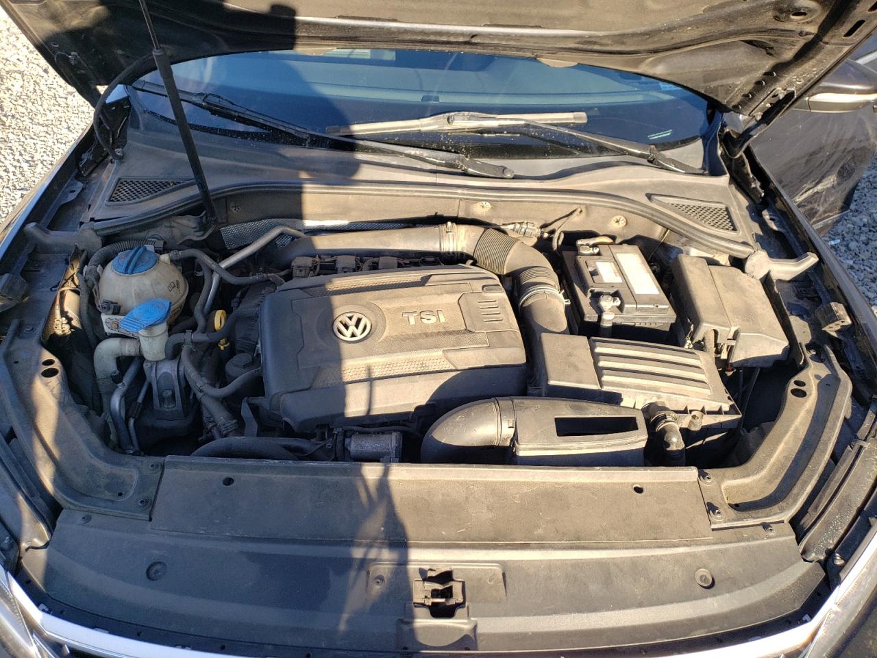 VOLKSWAGEN PASSAT SE