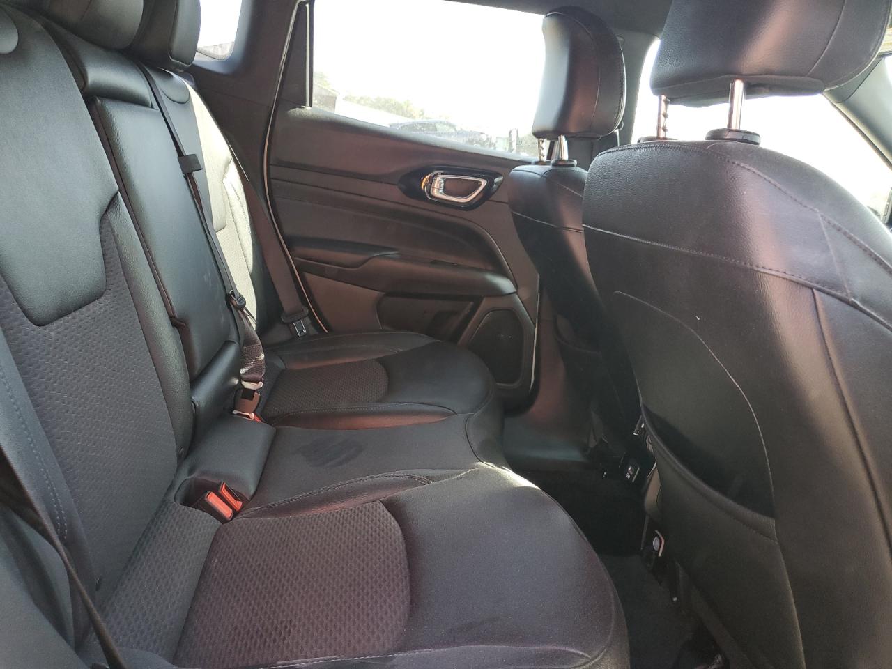 JEEP COMPASS LATITUDE