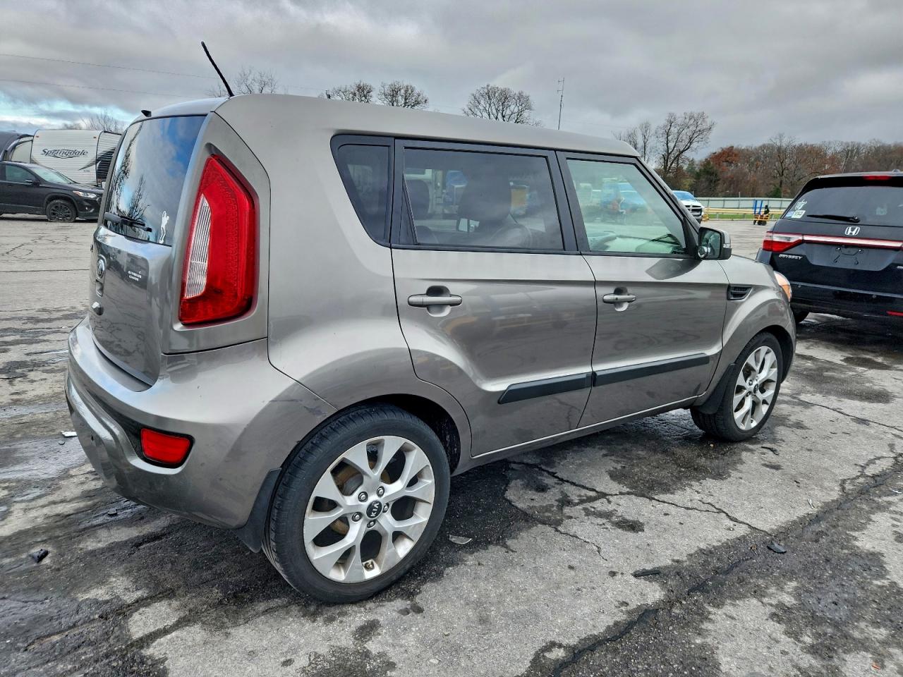 KIA SOUL +