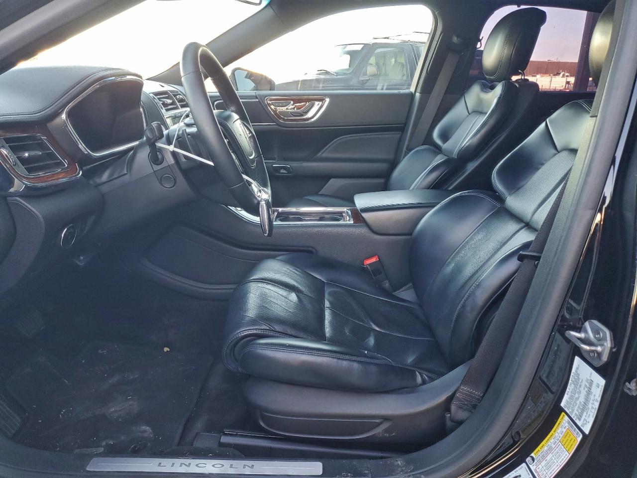 Lot #3302746045 2017 LINCOLN CONTINENTA