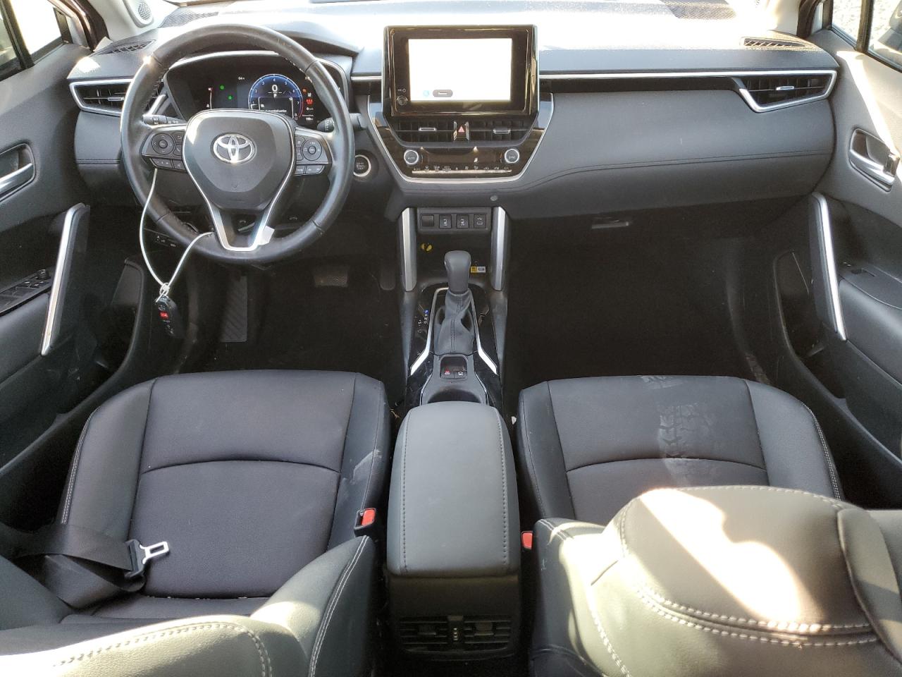 TOYOTA COROLLA CROSS XLE