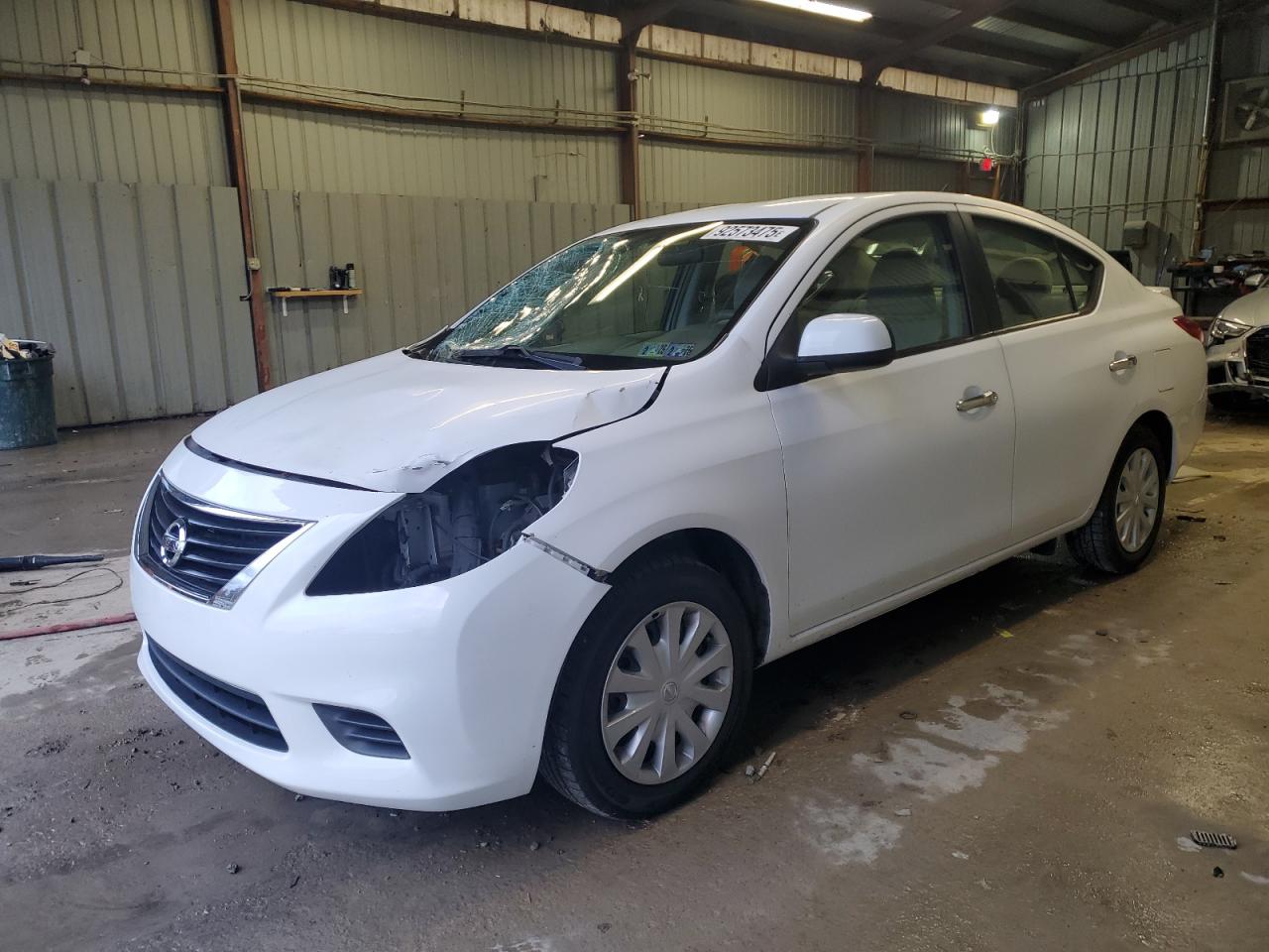 NISSAN VERSA S