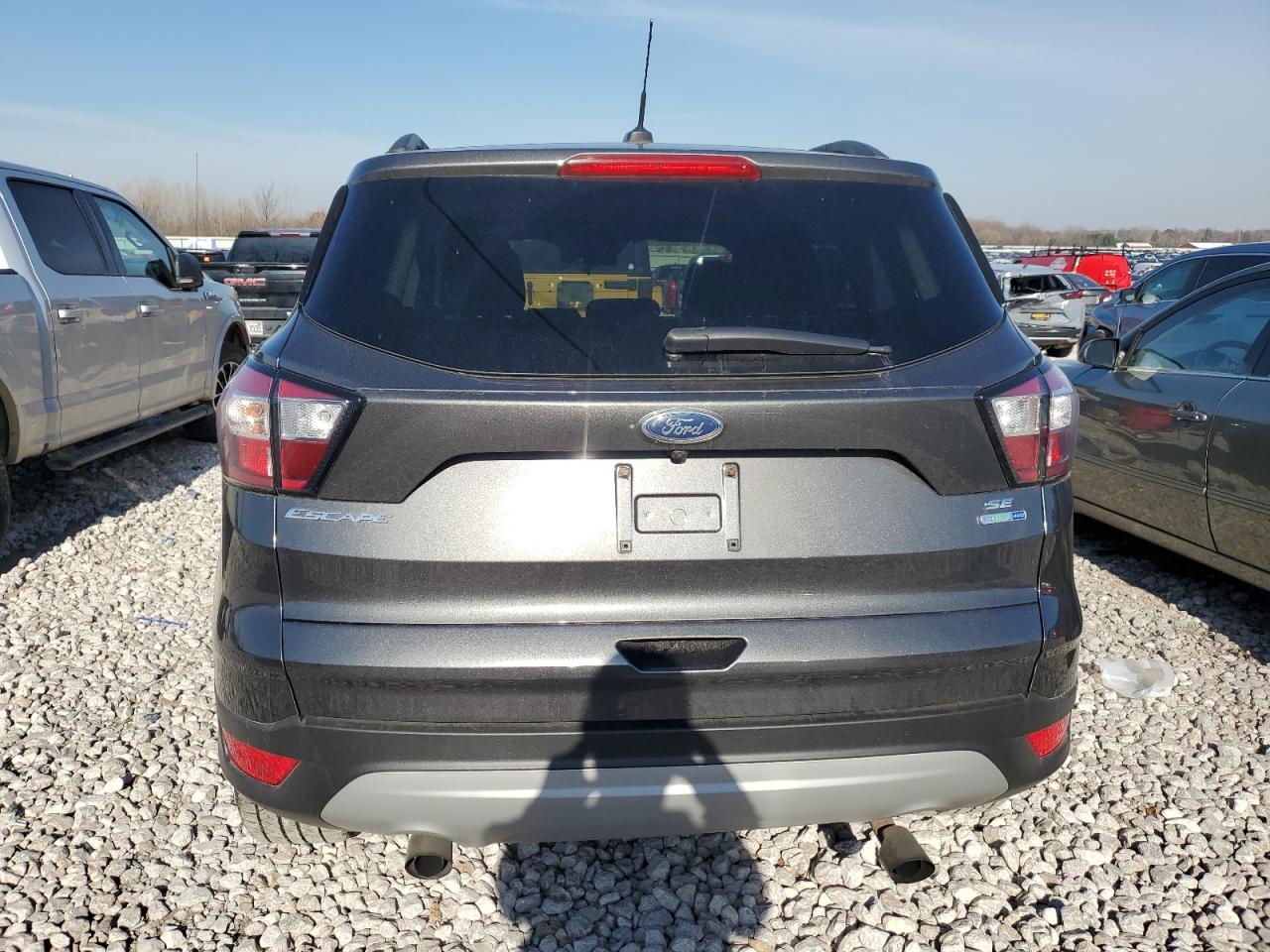 FORD ESCAPE SE
