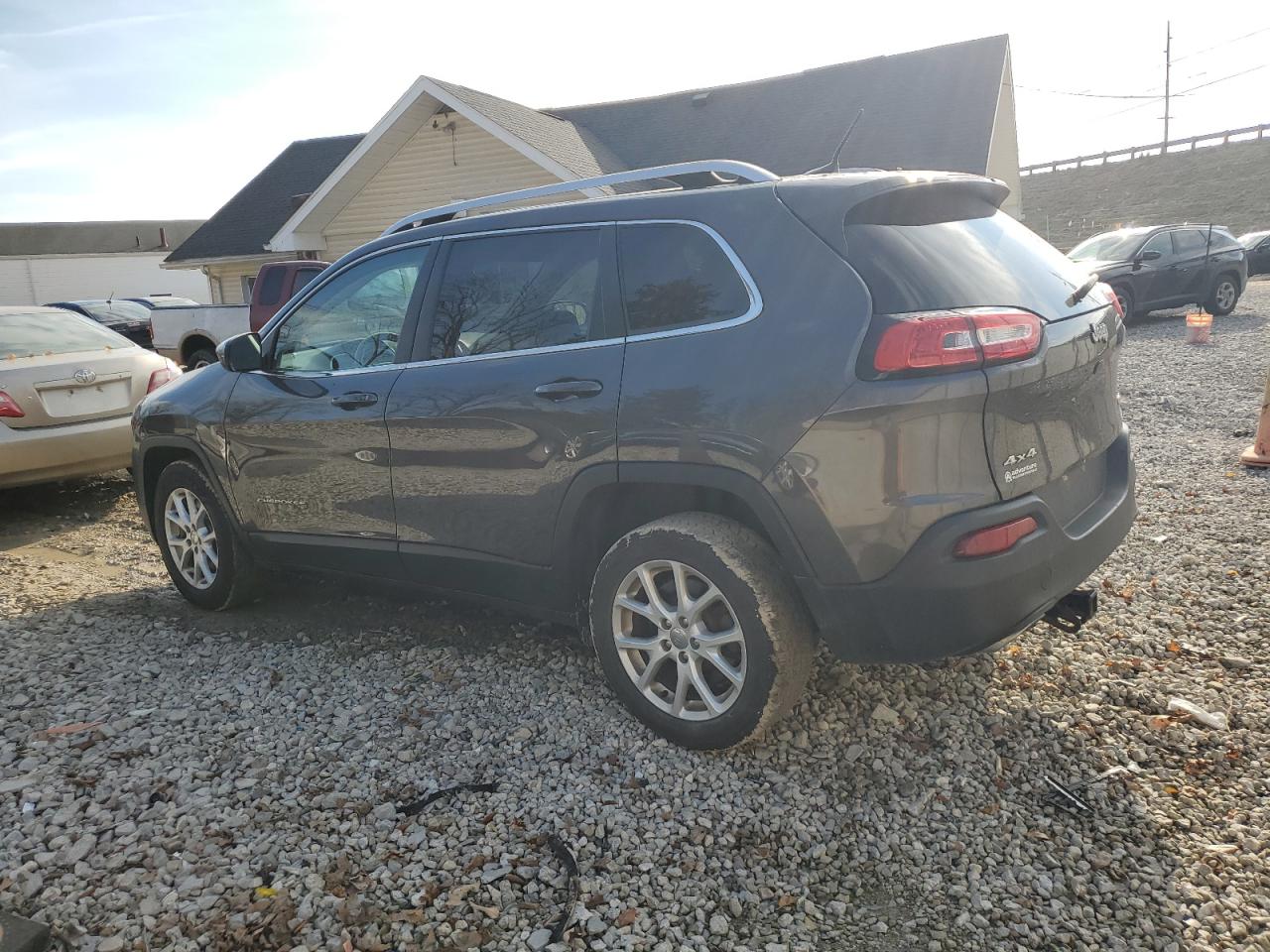 JEEP GRAND CHEROKEE LATITUDE PLUS