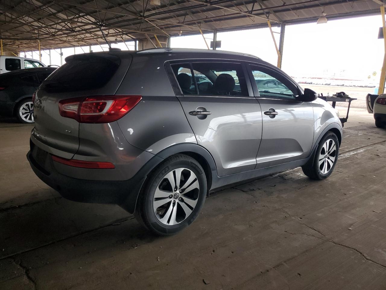 KIA SPORTAGE EX