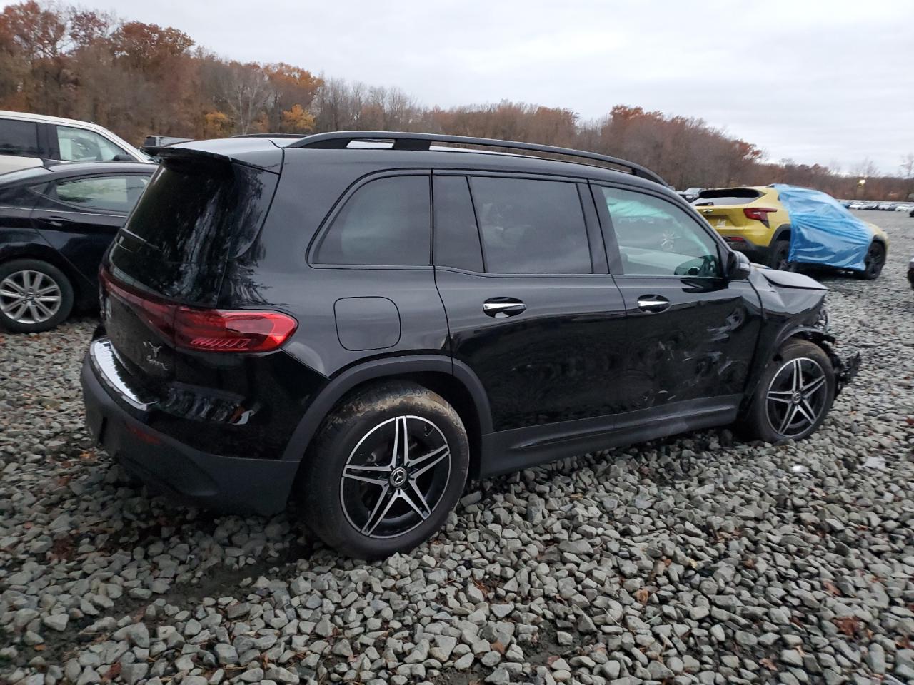 MERCEDES-BENZ EQB 300 4MATIC