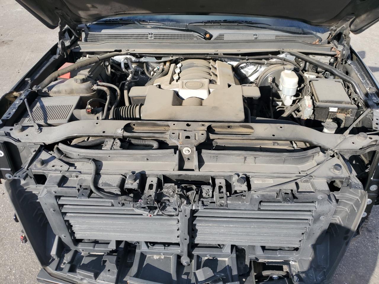 CADILLAC ESCALADE LUXURY