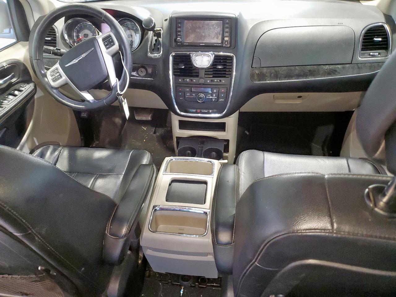 CHRYSLER TOWN & COUNTRY TOURING