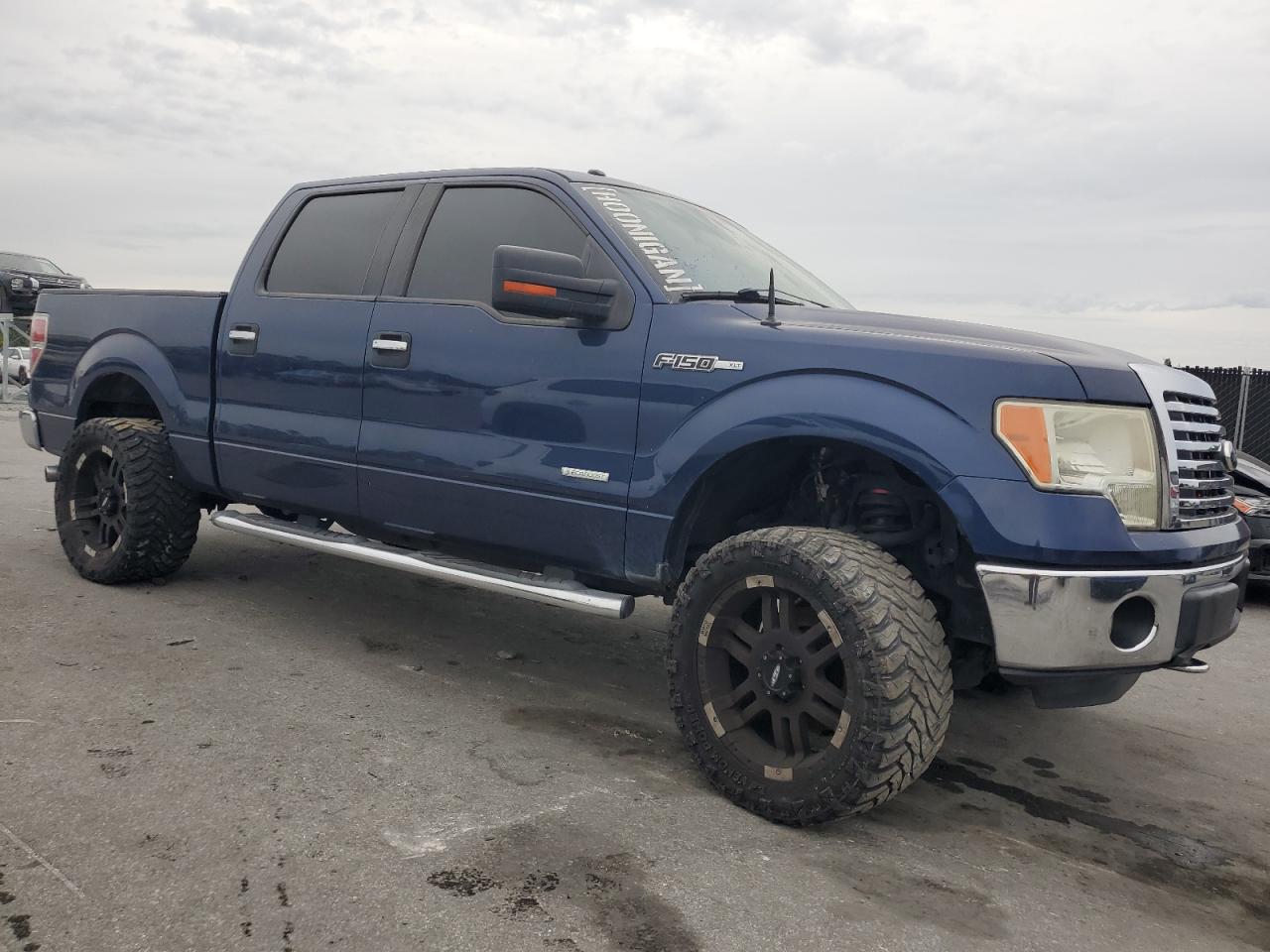 FORD F-150 SUPERCREW