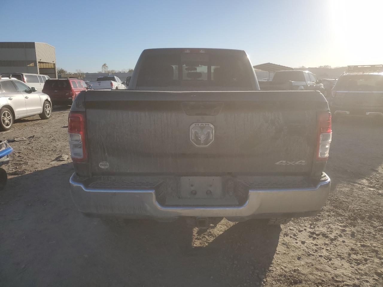 RAM 2500 TRADESMAN