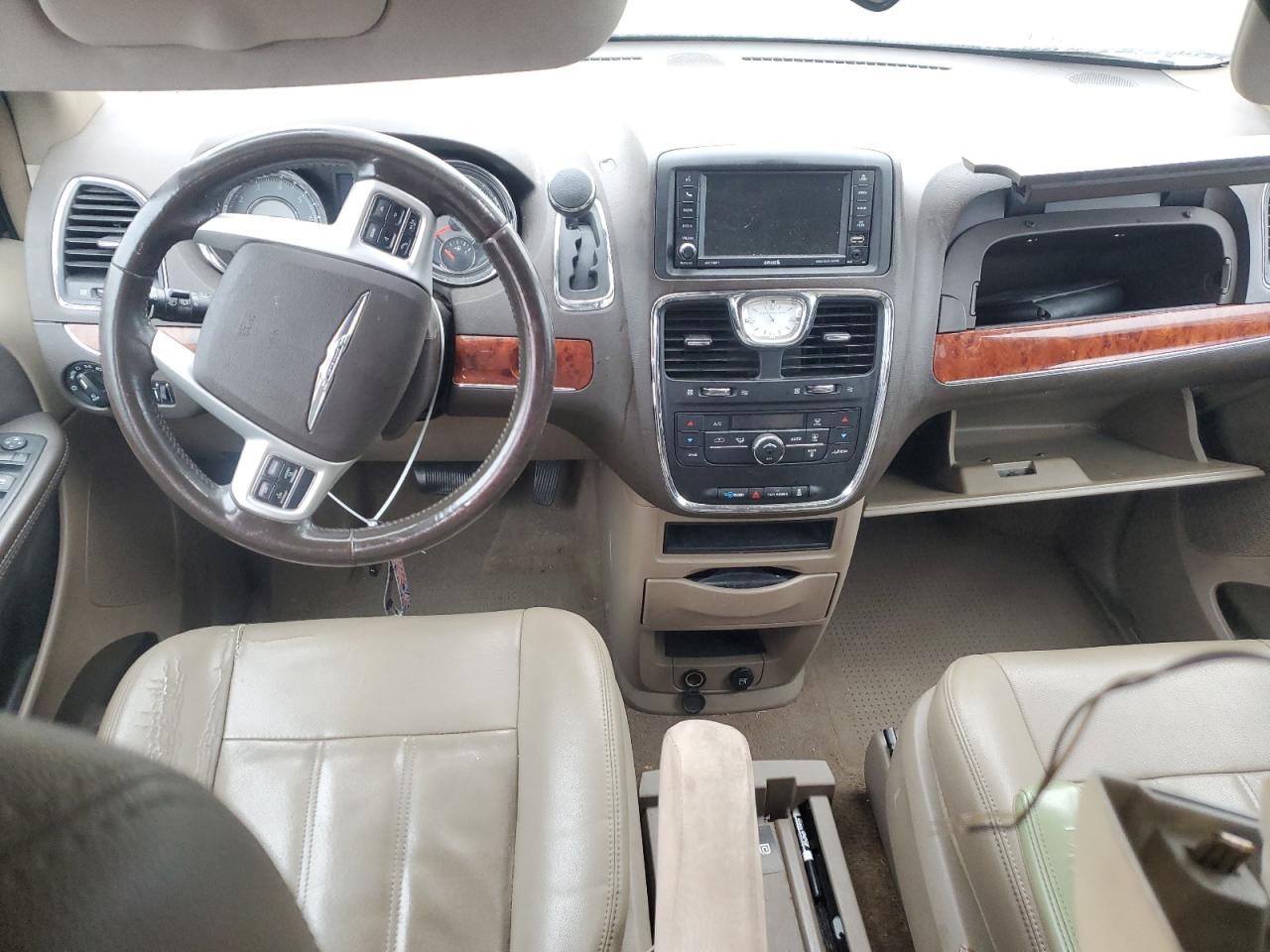 CHRYSLER TOWN & COUNTRY TOURING