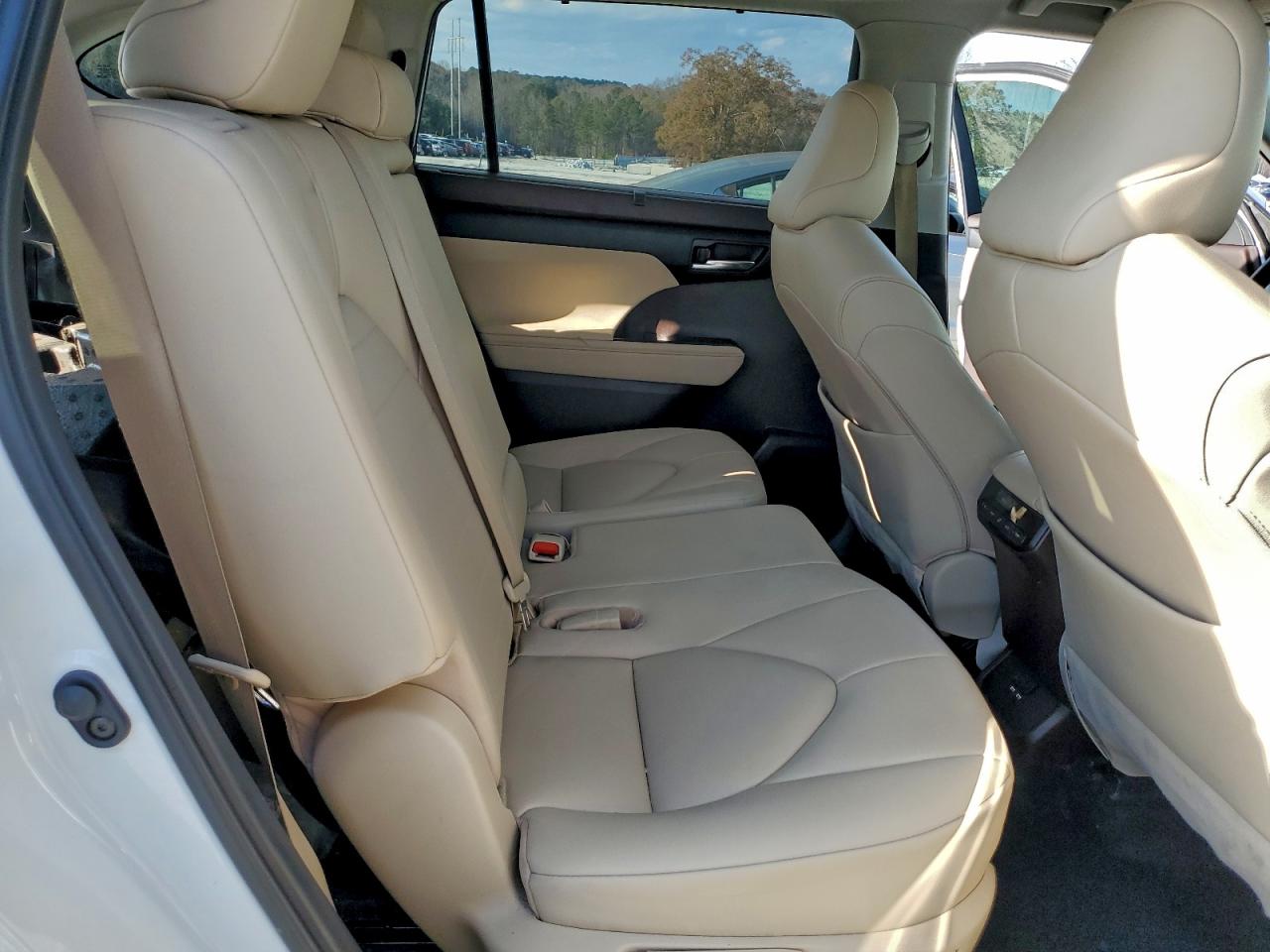 TOYOTA HIGHLANDER HYBRID XLE