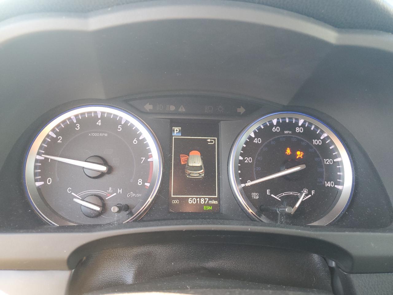 TOYOTA HIGHLANDER SE