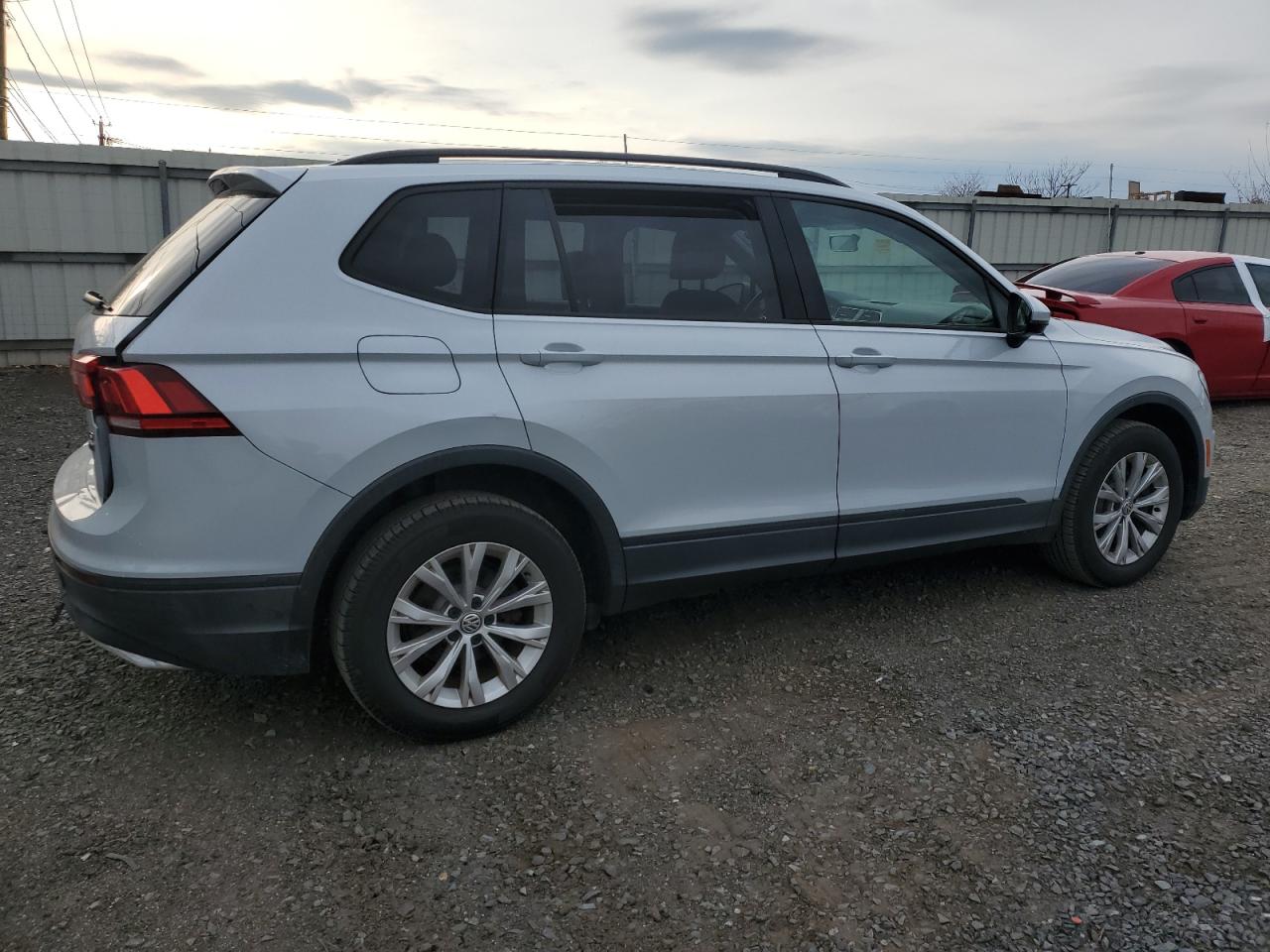 VOLKSWAGEN TIGUAN S