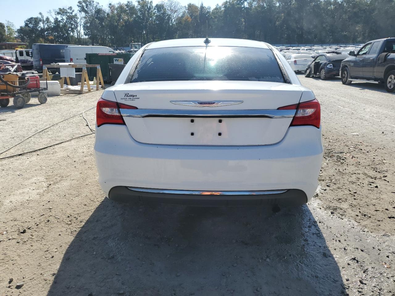 CHRYSLER 200 LX