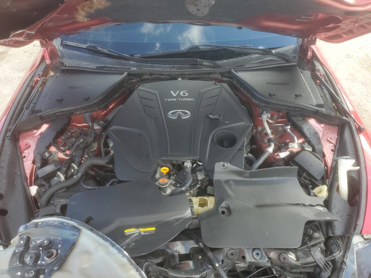 INFINITI Q60 RED SPORT 400