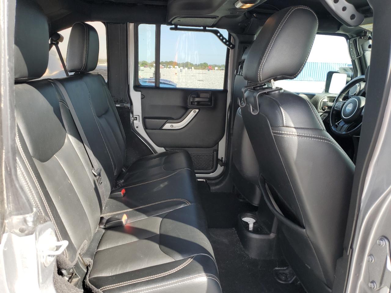 JEEP WRANGLER SAHARA