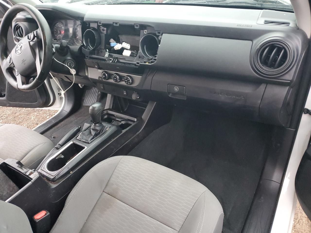 TOYOTA TACOMA ACCESS CAB