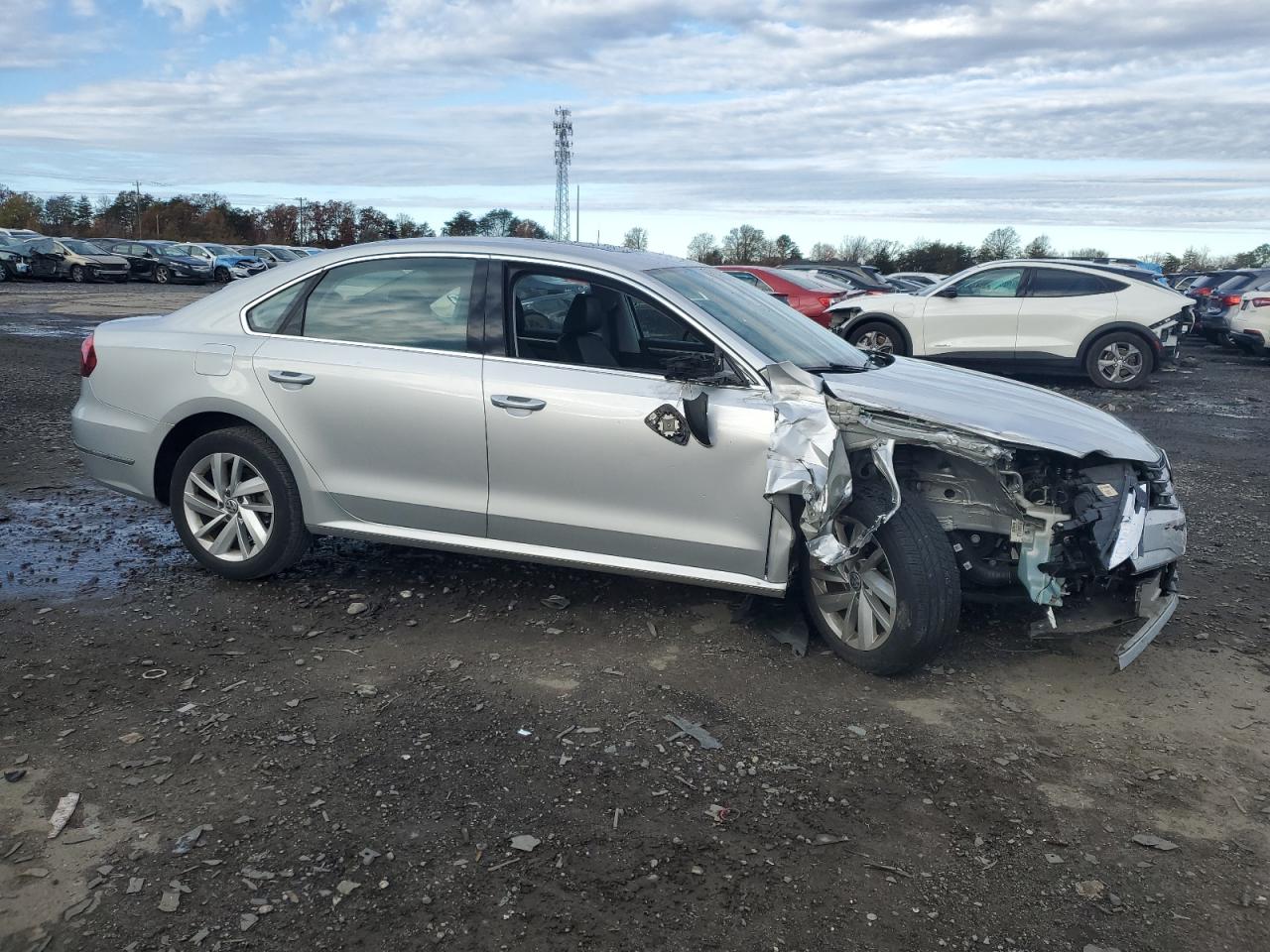 VOLKSWAGEN PASSAT SE