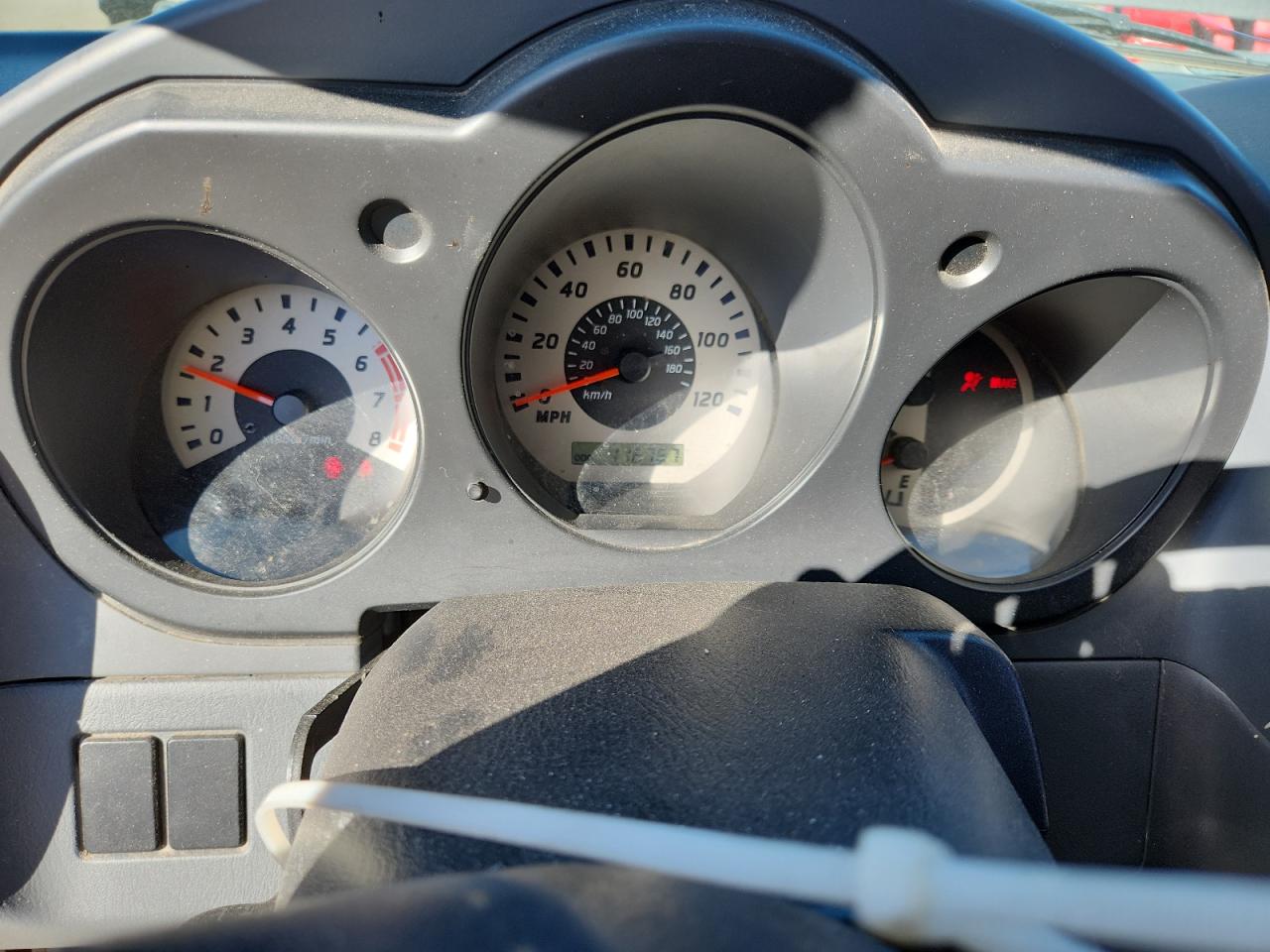 Lot #3297093487 2004 NISSAN FRONTIER K