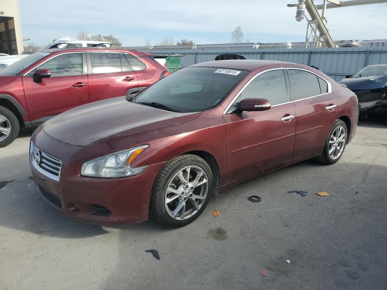 NISSAN MAXIMA S