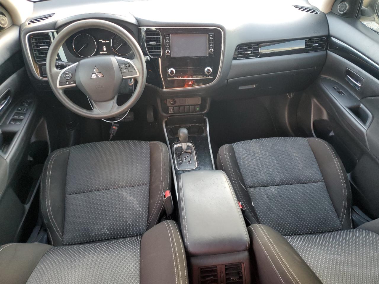 MITSUBISHI OUTLANDER ES