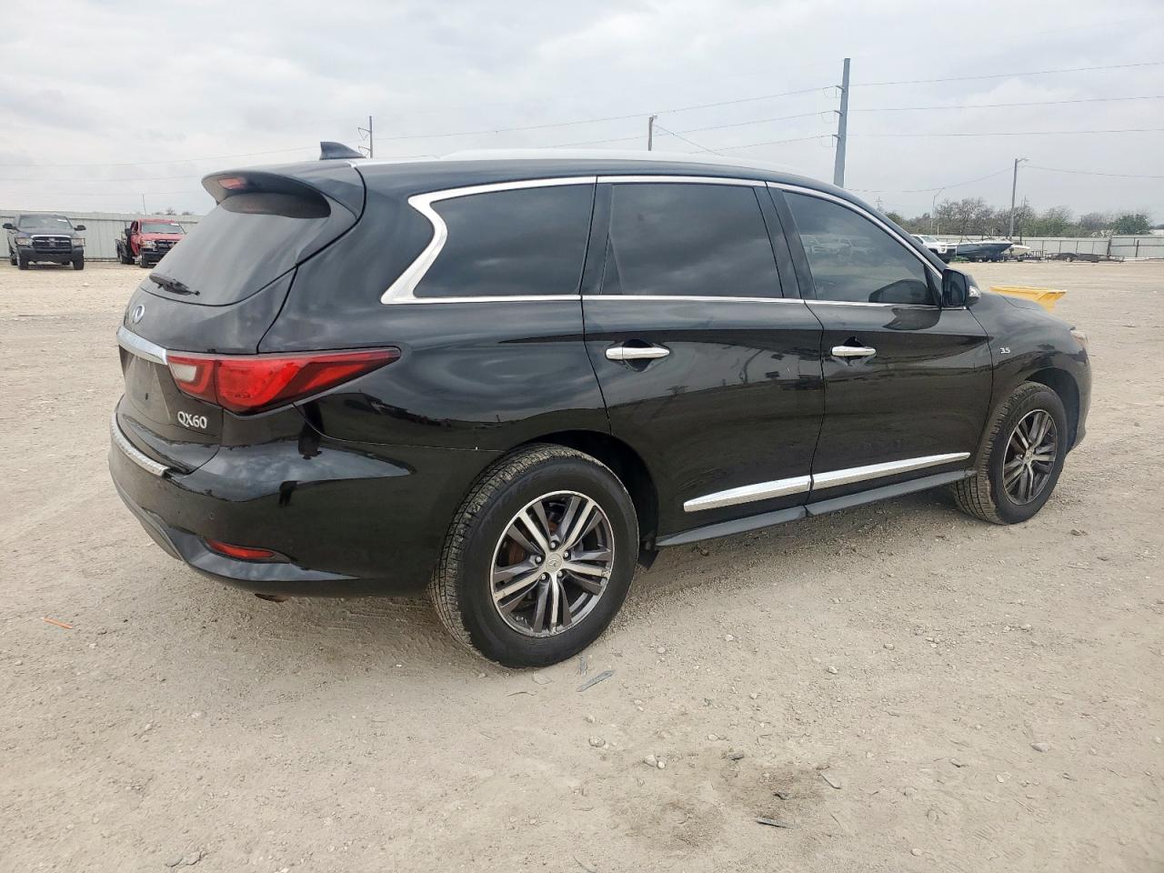 INFINITI QX60 LUXE