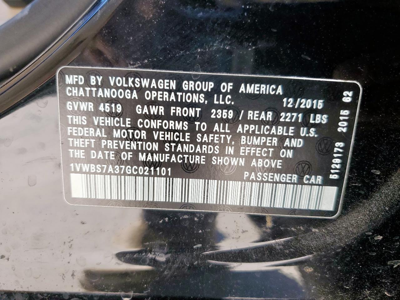 VOLKSWAGEN PASSAT SE