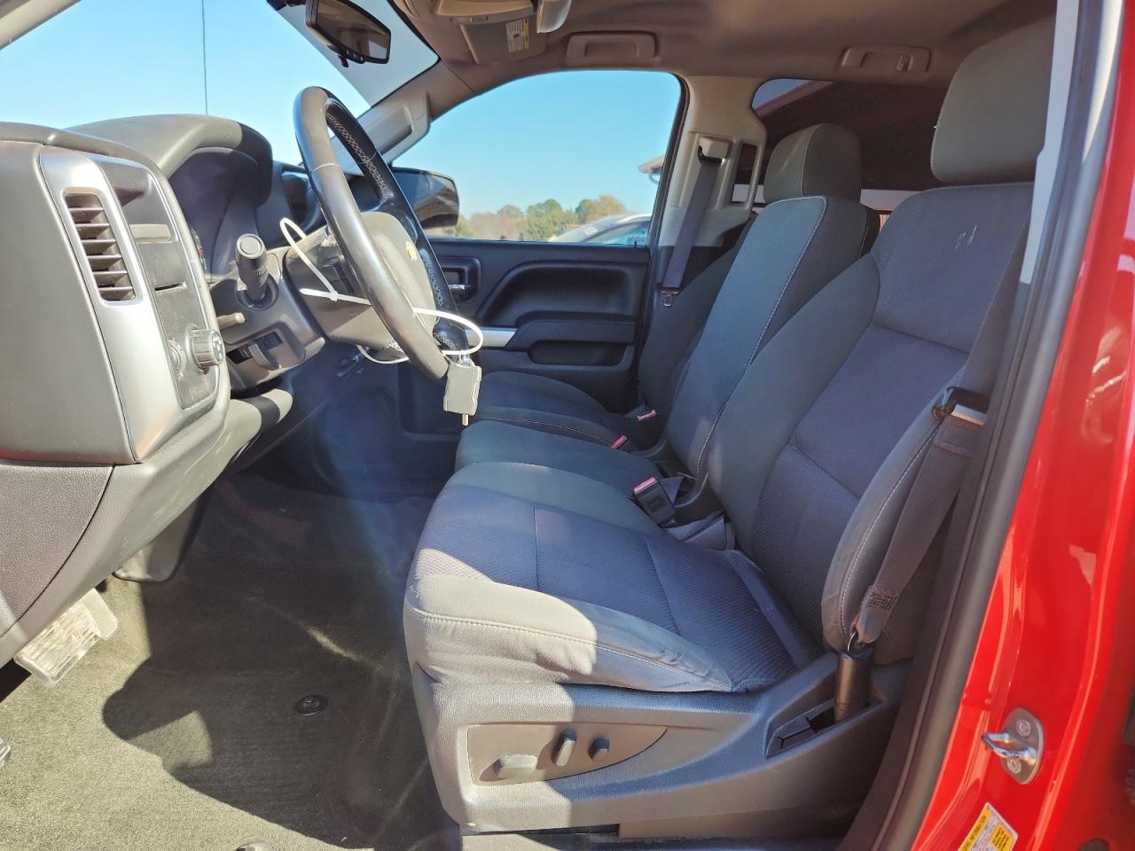 CHEVROLET SILVERADO C1500 LT