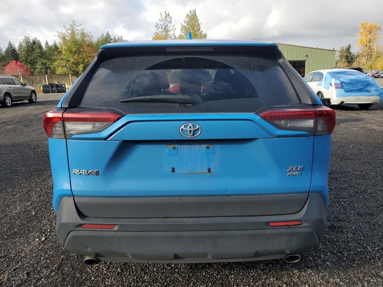 TOYOTA RAV4 XLE PREMIUM