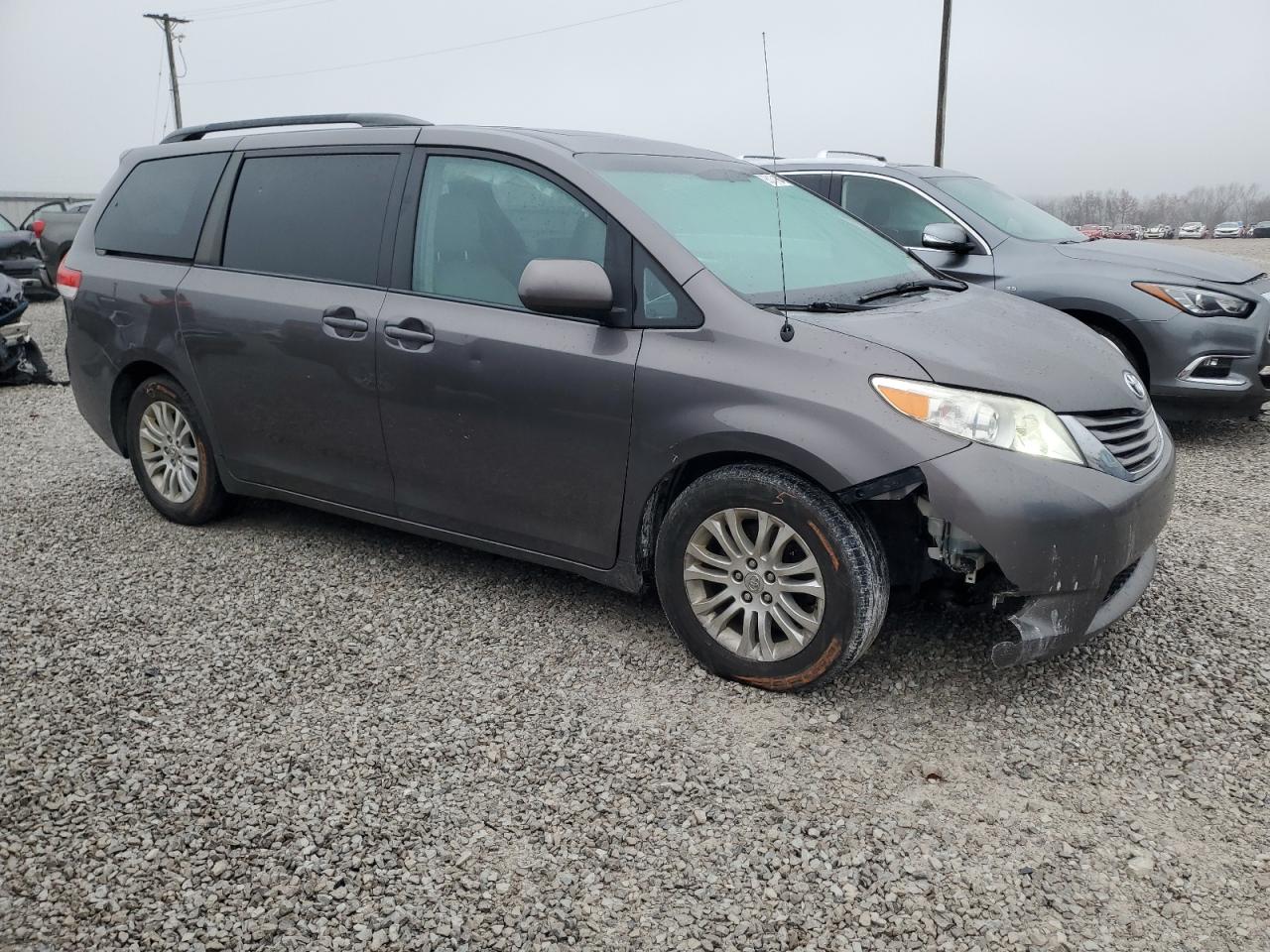 Lot #3302694000 2013 TOYOTA SIENNA XLE