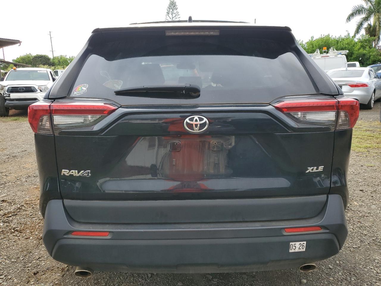 TOYOTA RAV4 XLE