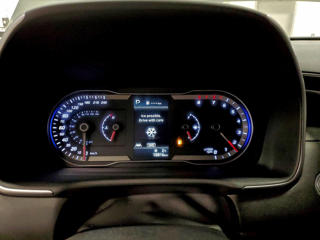 HYUNDAI SANTA CRUZ NIGHT