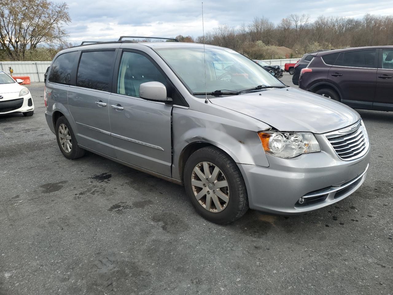 CHRYSLER TOWN & COUNTRY TOURING