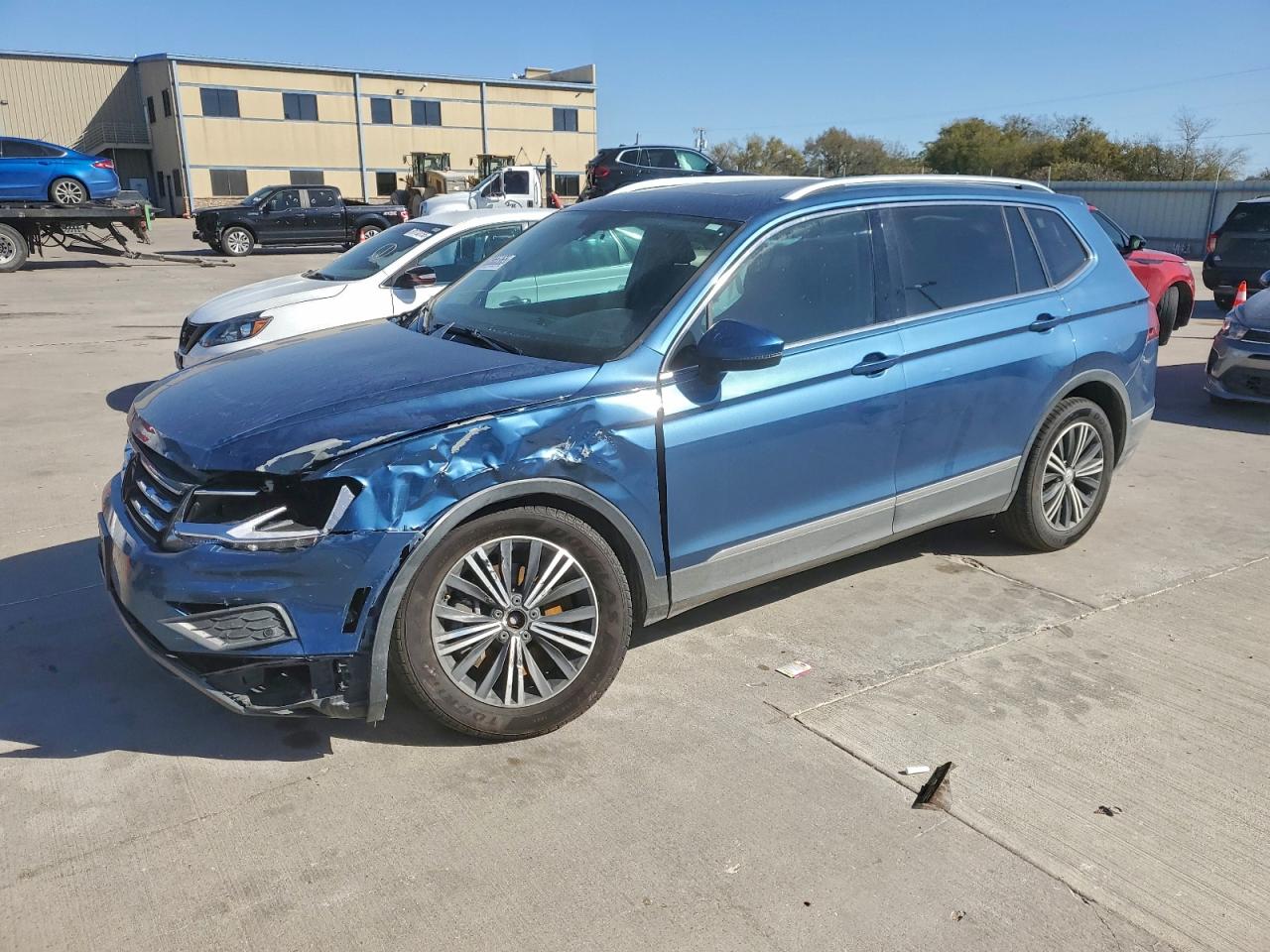 VOLKSWAGEN TIGUAN SE