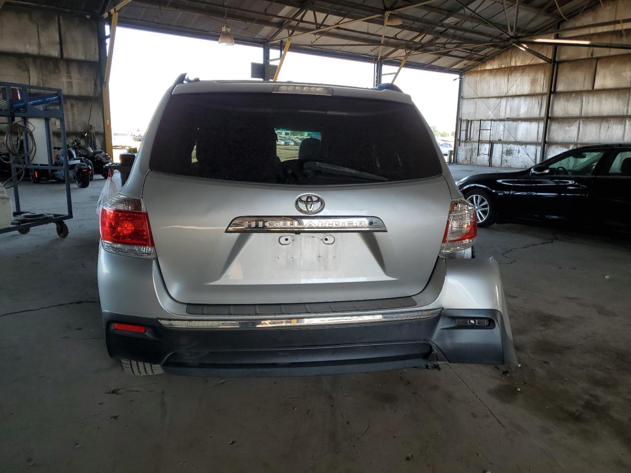 TOYOTA HIGHLANDER LIMITED