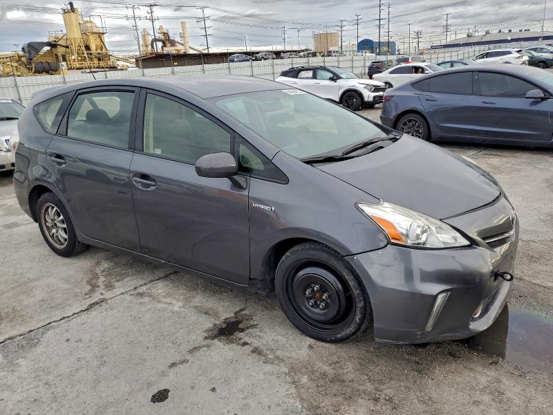 2012 TOYOTA PRIUS V #3296332429