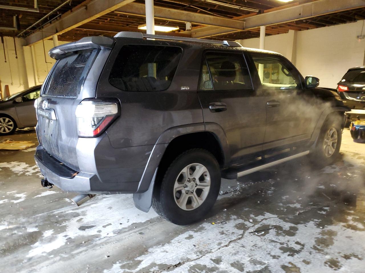 TOYOTA 4RUNNER SR5/SR5 PREMIUM