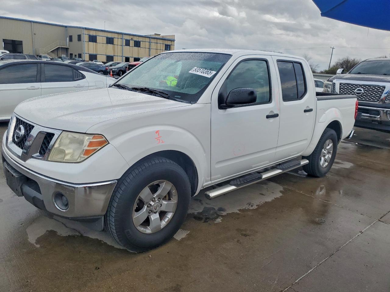 NISSAN FRONTIER CREW CAB SE