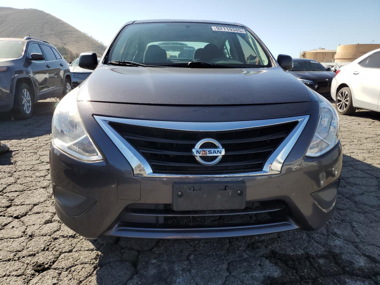 NISSAN VERSA S