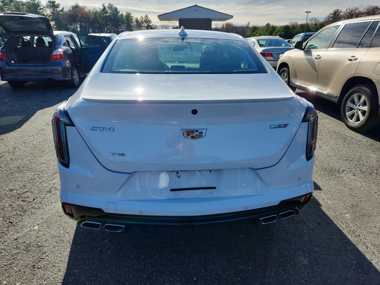 CADILLAC CT4 CT4-V